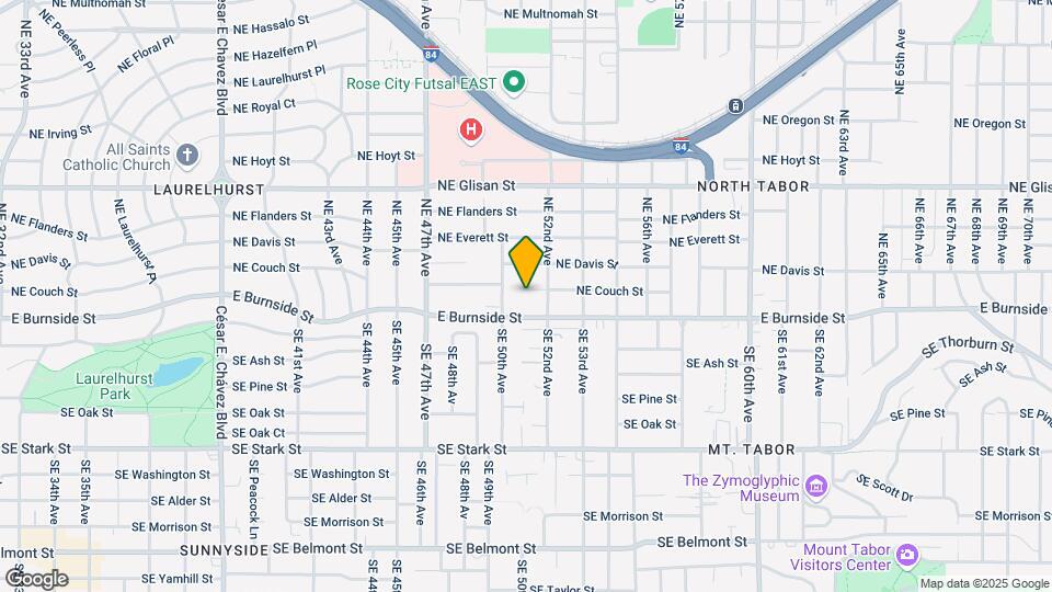 5110-5118 NE Couch St Mapa y Detalles de la Ubicación