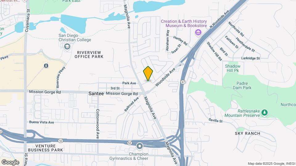 8957 N Magnolia Ave Mapa y Detalles de la Ubicación