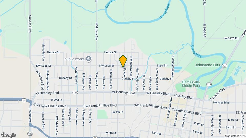 225 N Santa Fe Ave Mapa y Detalles de la Ubicación