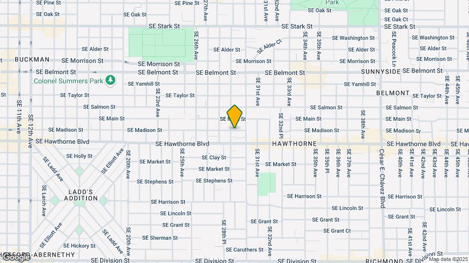 2920 SE Madison St Mapa y Detalles de la Ubicación
