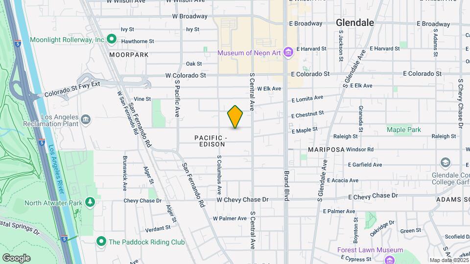 332 Riverdale Dr Mapa y Detalles de la Ubicación