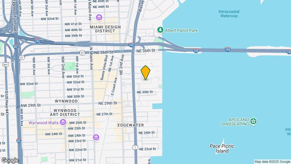 451 NE 31st St Map and Location Details