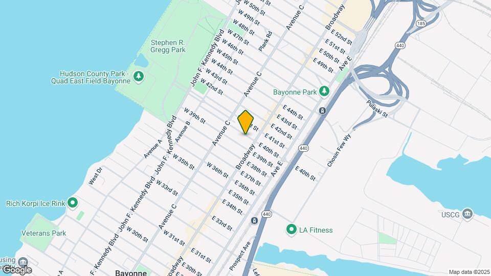18 W 40th St Map and Location Details