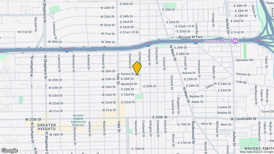 215 E 25th St Map and Location Details