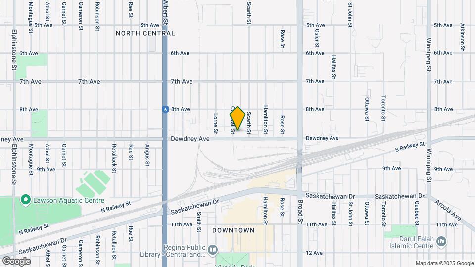 1 Bedroom + den/office in Warehouse District Map and Location Details