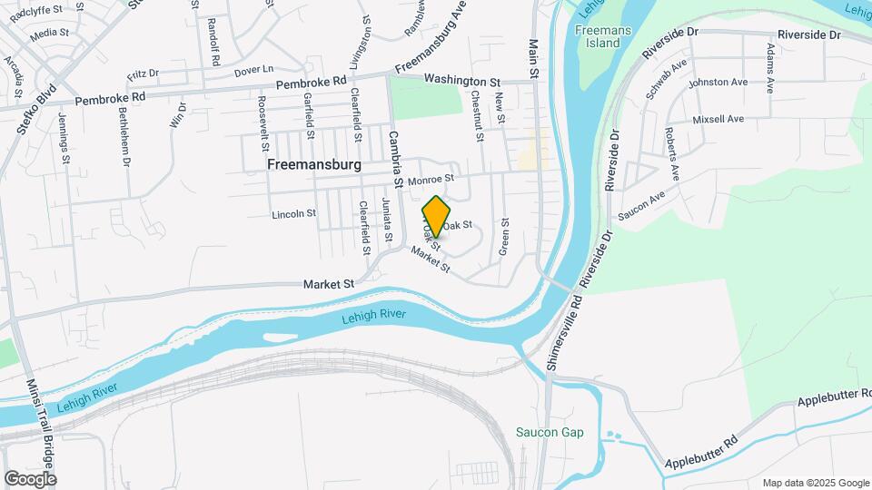 411 S Oak St Map and Location Details