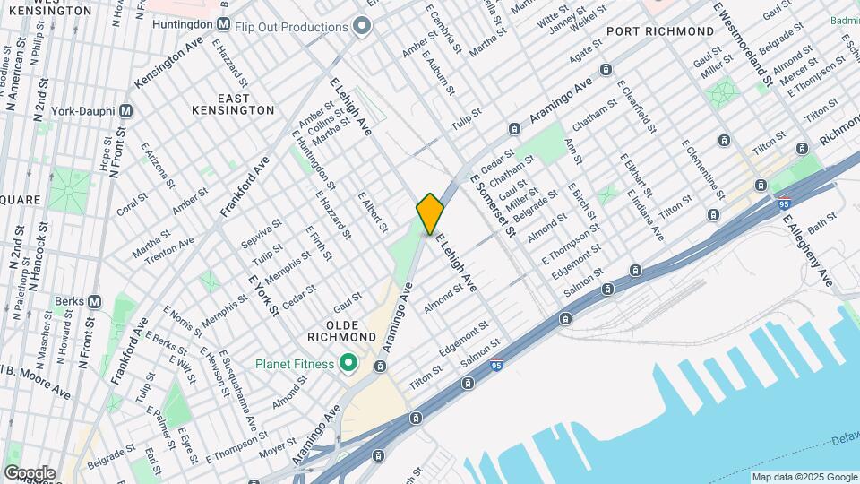 2441 E Oakdale St Map and Location Details