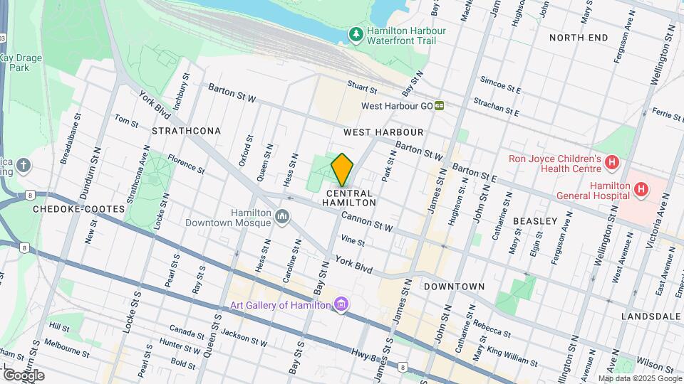 153 Bay St N Map and Location Details