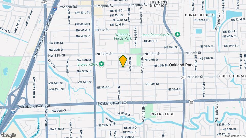 319 NE 35th Ct Map and Location Details
