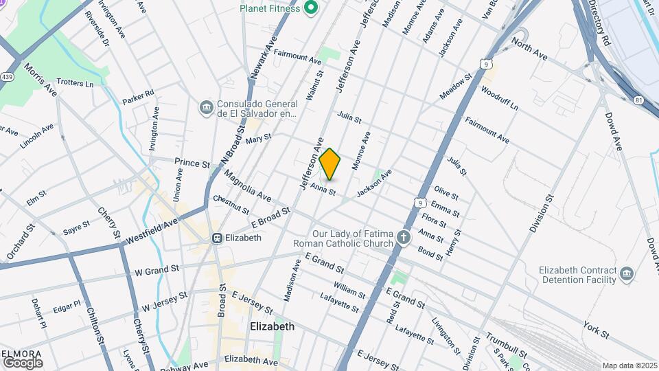 Madison Apartments/Volunteers of America. Map and Location Details