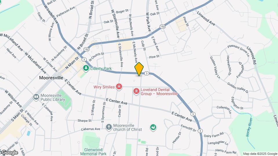 228 N Magnolia St Map and Location Details