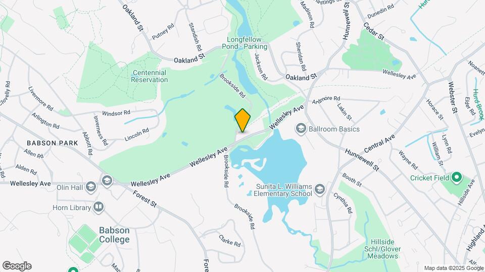 396 Wellesley Ave Map and Location Details