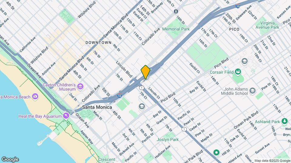 1738 9th St Map and Location Details