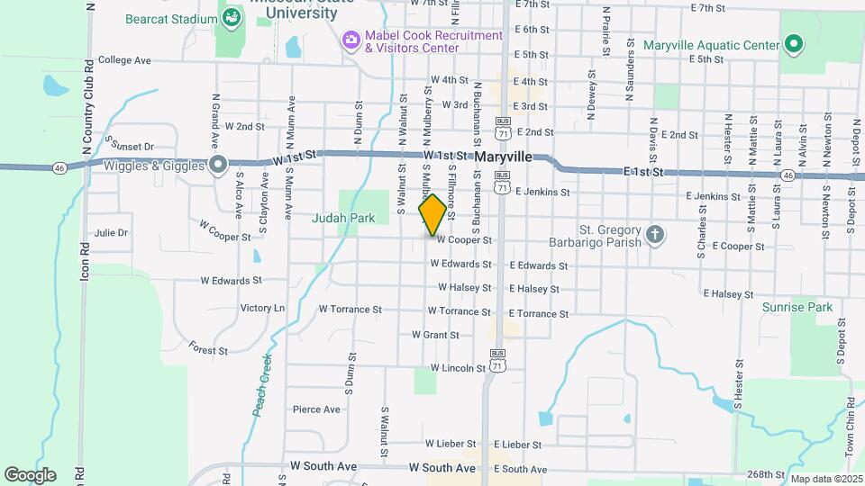 320 W Cooper St Map and Location Details