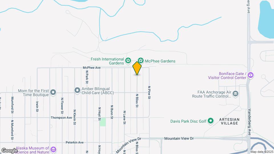 825 N Bliss St Map and Location Details