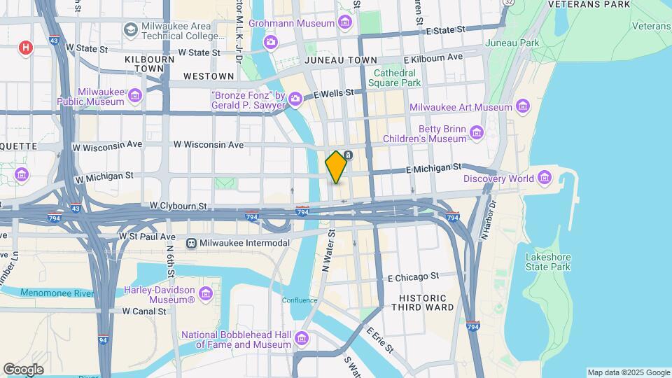 522 N Water St-Unit -403 Map and Location Details