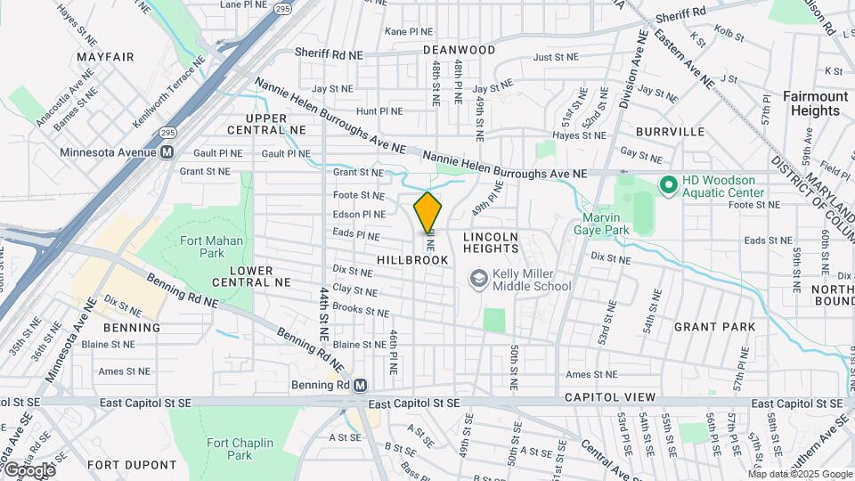 520 48th Pl NE Map and Location Details