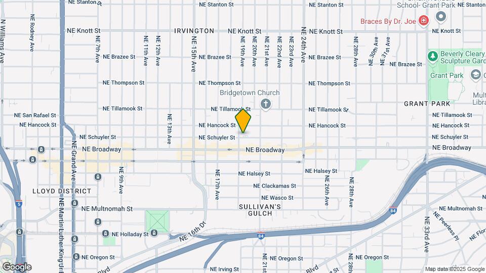 1942 NE Schuyler St Mapa y Detalles de la Ubicación