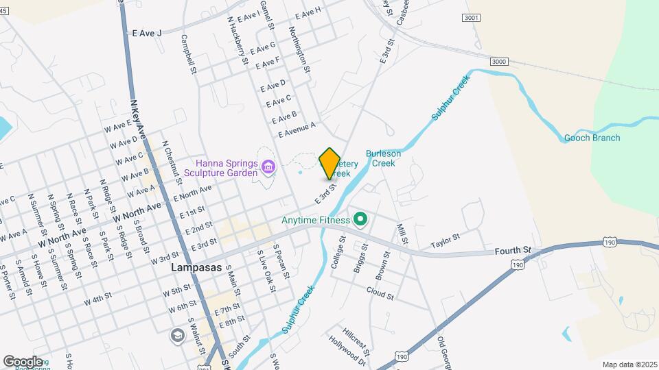 907 E 3rd St Map and Location Details