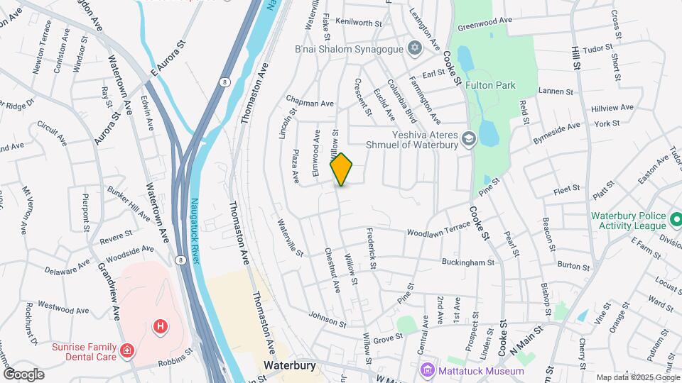 300 Willow St Map and Location Details