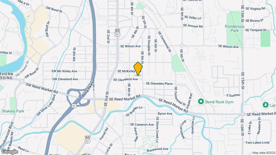 464 SE Cleveland Ave Map and Location Details